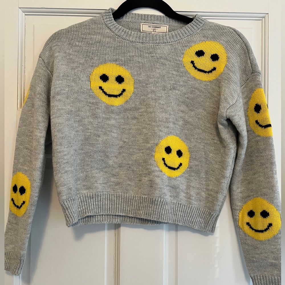 No Comment Girls Smiley Face Sweater Sz Medium